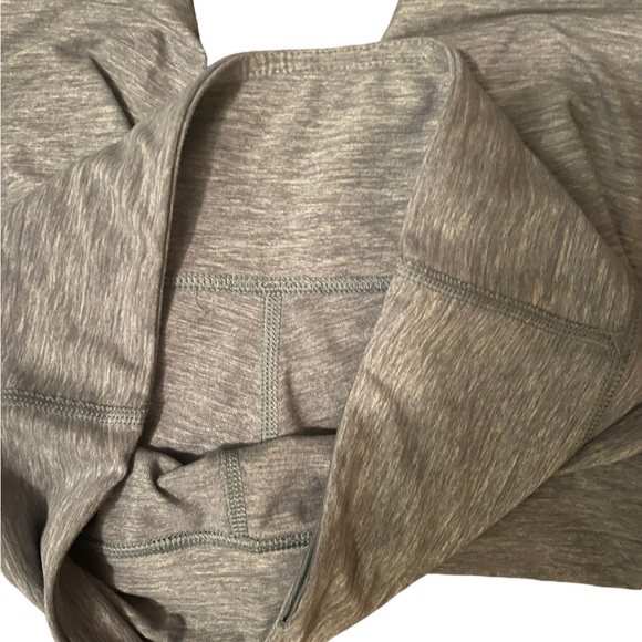 EUC Lululemon Wunder Under Crop III Heathered Denim Sz4 - Picture 2 of 8